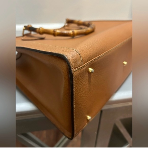 GUCCI Pebbled Bamboo Leather Vintage Diana PRISTINE